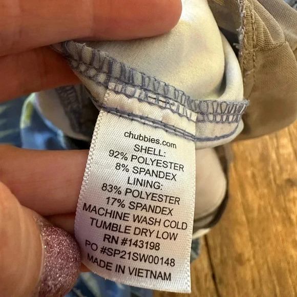 Chubbies The Salt Limes 5.5” Stretch Swim Trunks small - Picture 3 of 4